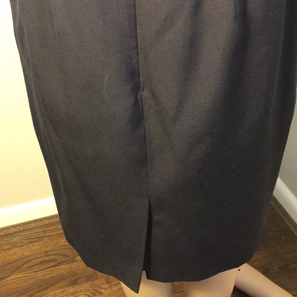 ESCADA ‘LAUREL’ BLACK WOOL KNIT LUXURY MIDI SKIRT - Picture 5 of 7